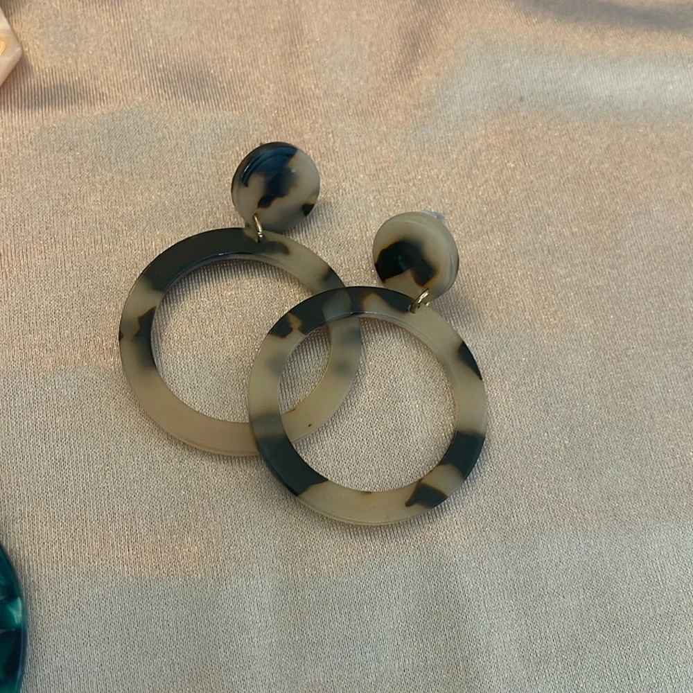 Five pairs of brand new lightweight earrings. Costume fun jewelry